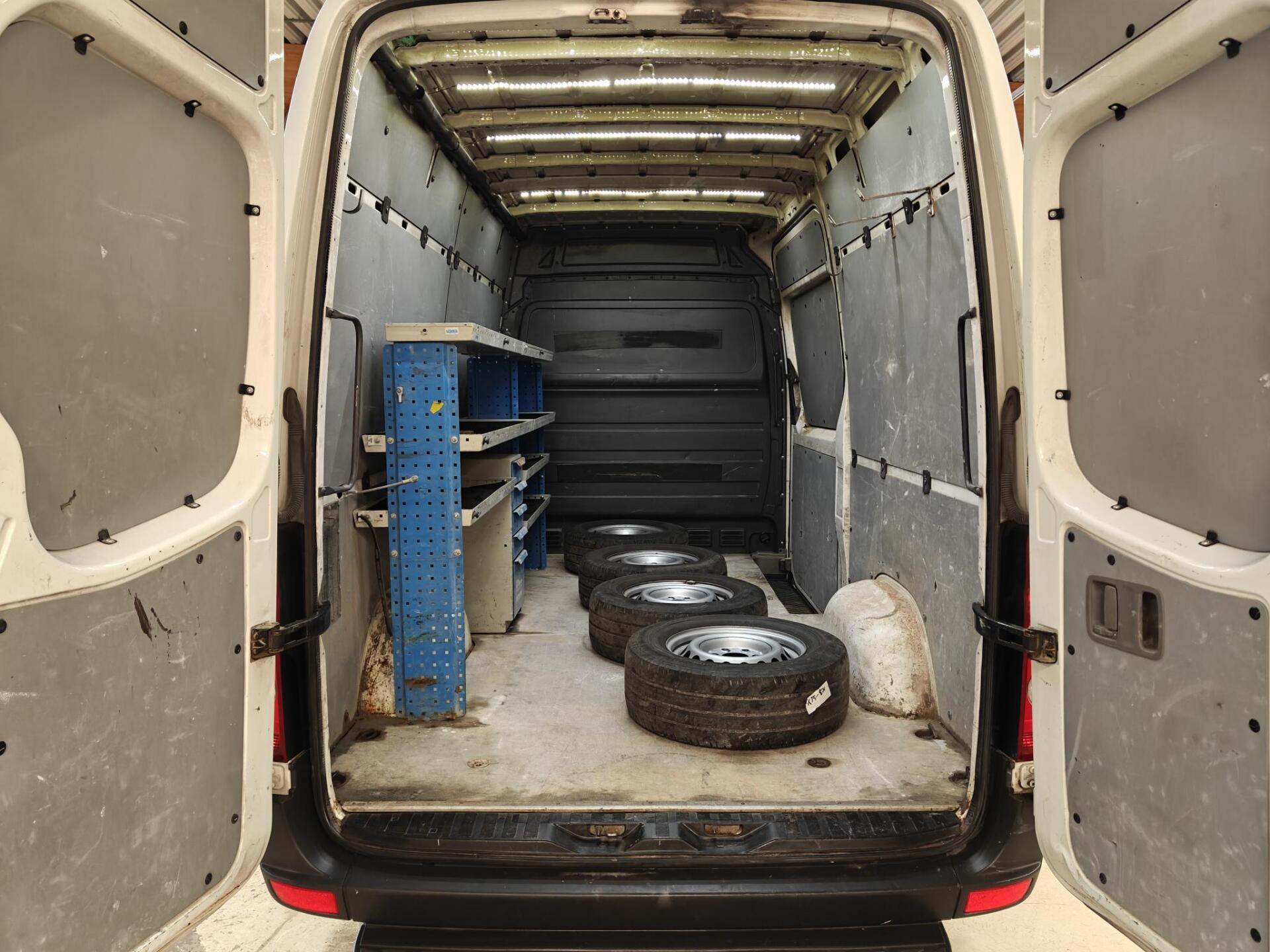 VOLKSWAGEN Crafter 2015