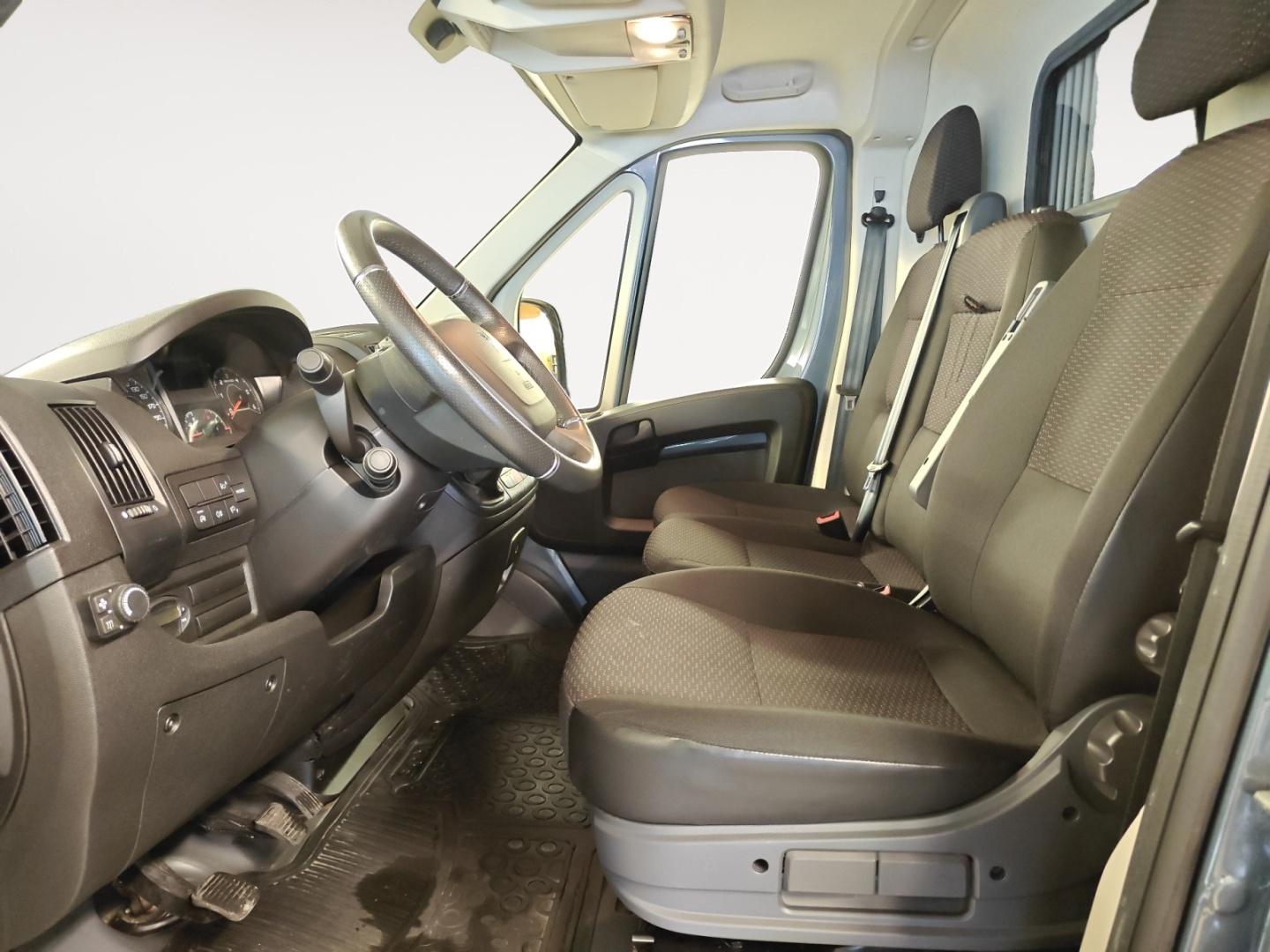 PEUGEOT Boxer 2022