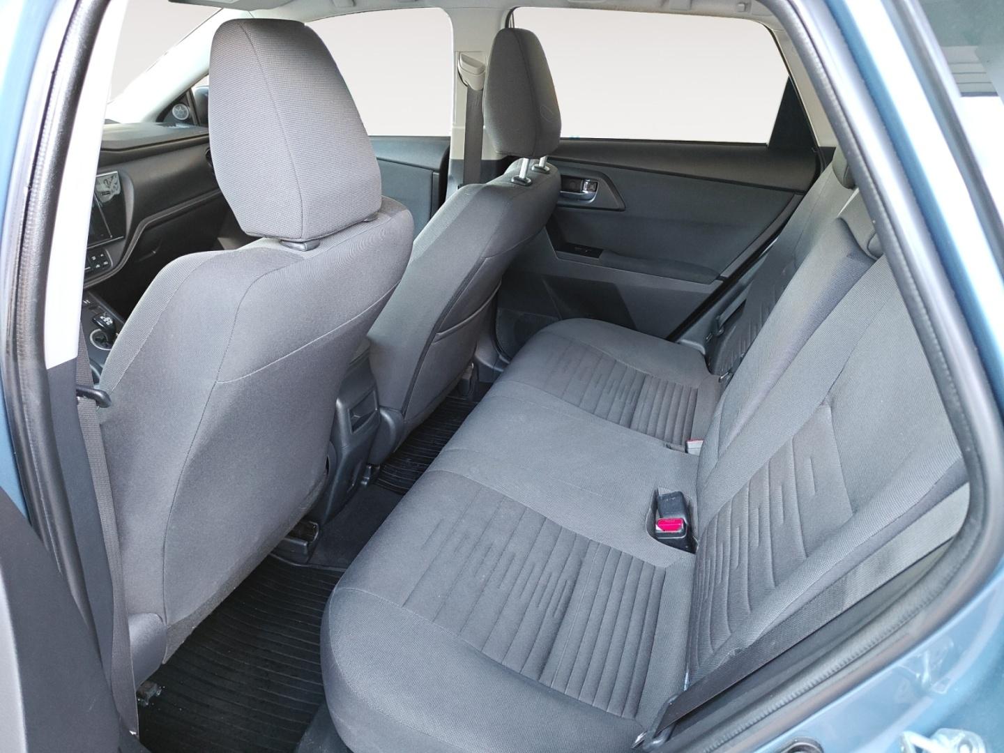 TOYOTA Auris 2016