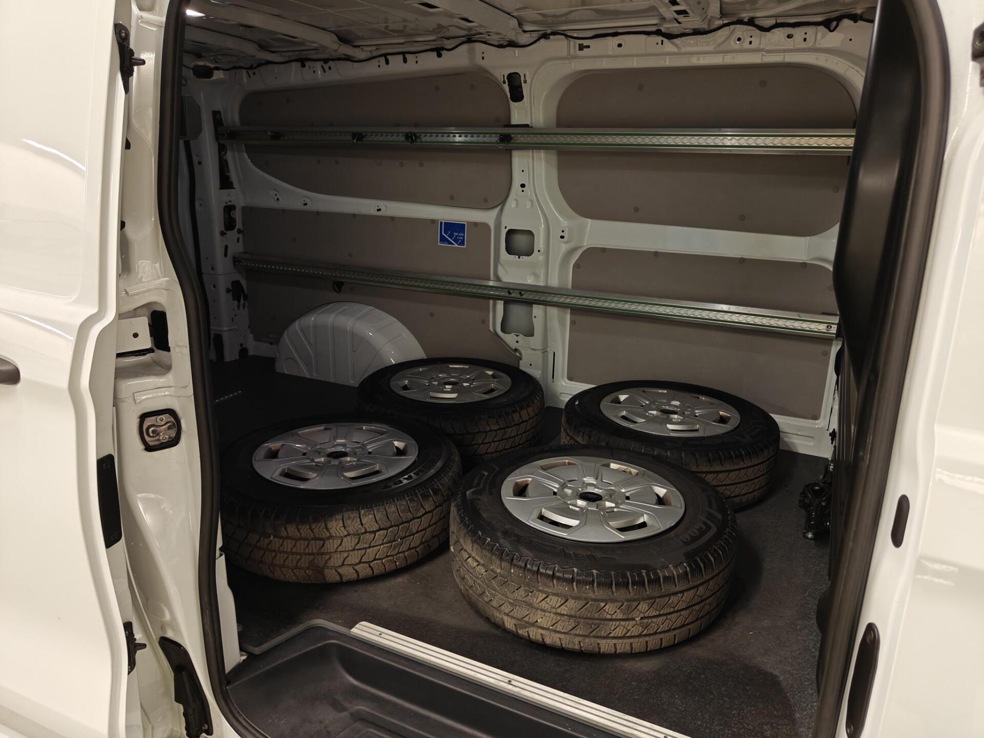 FORD Transit Custom 2025