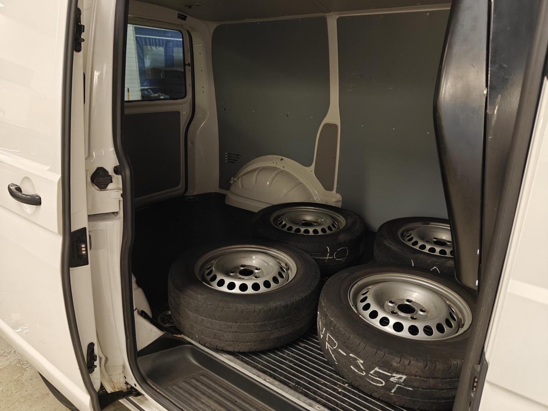 VOLKSWAGEN Transporter 2017