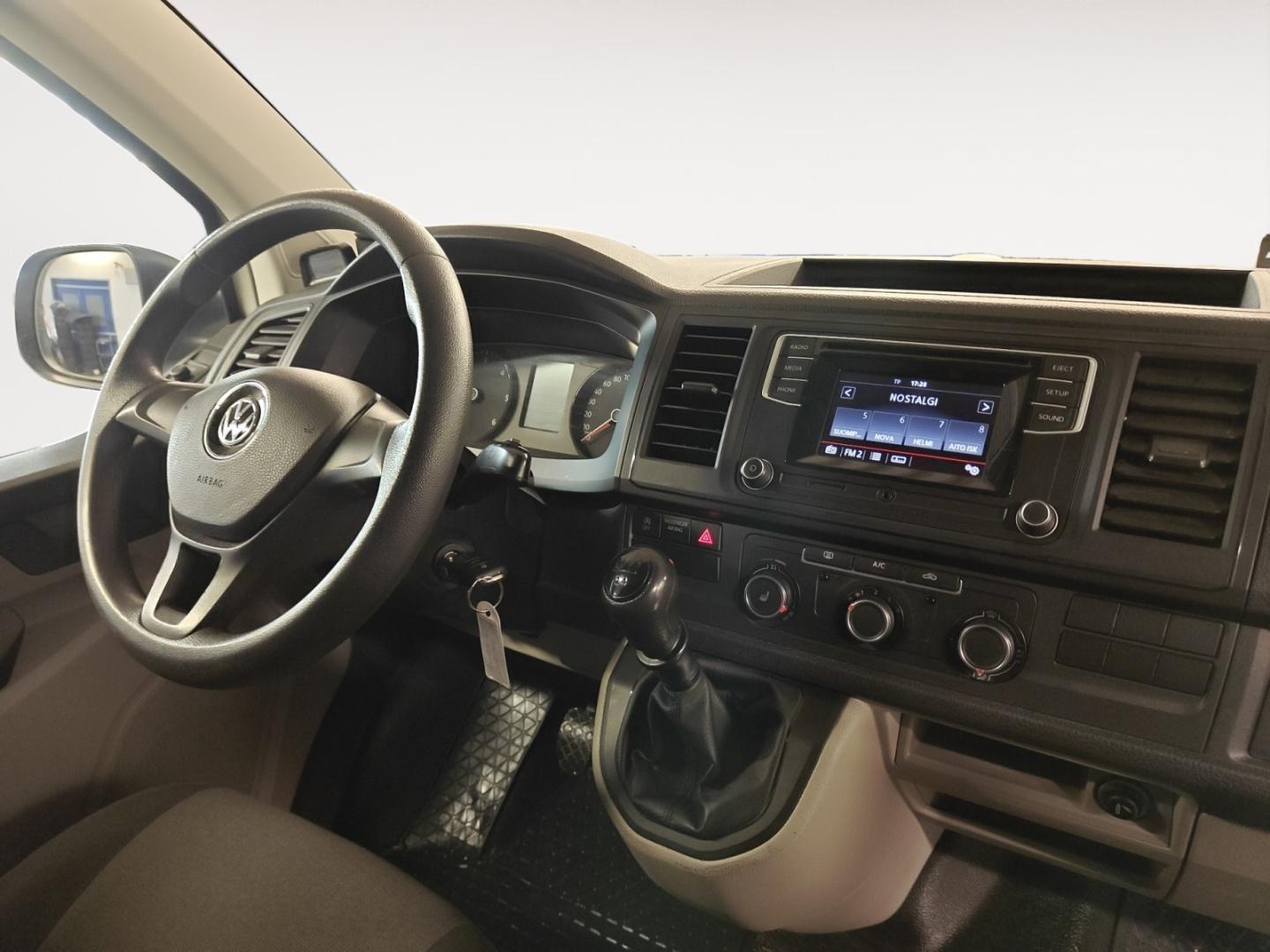 VOLKSWAGEN Transporter 2017