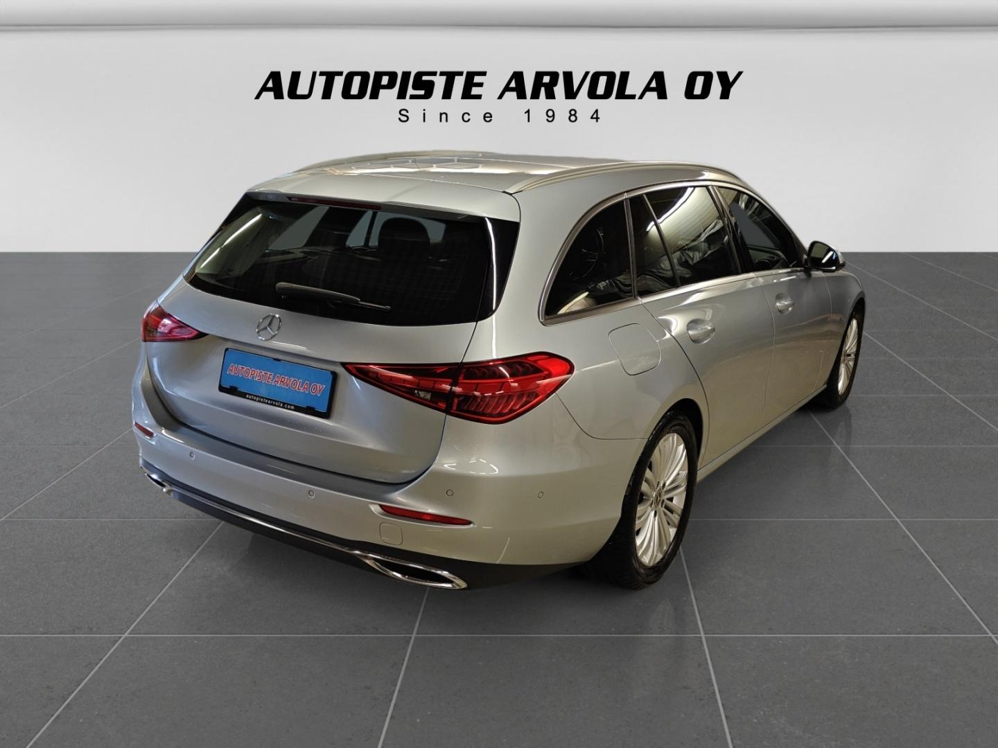 MERCEDES-BENZ C 2023