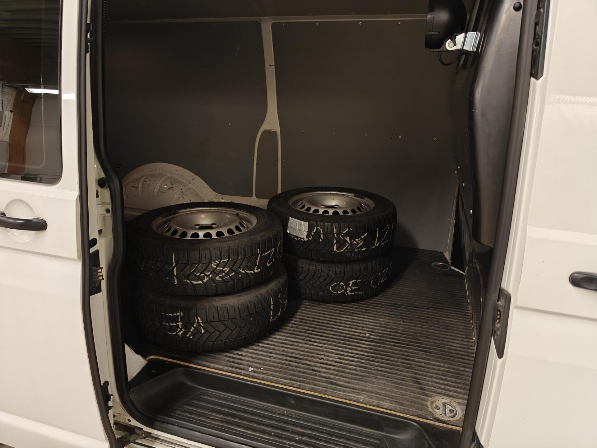 VOLKSWAGEN Transporter 2017