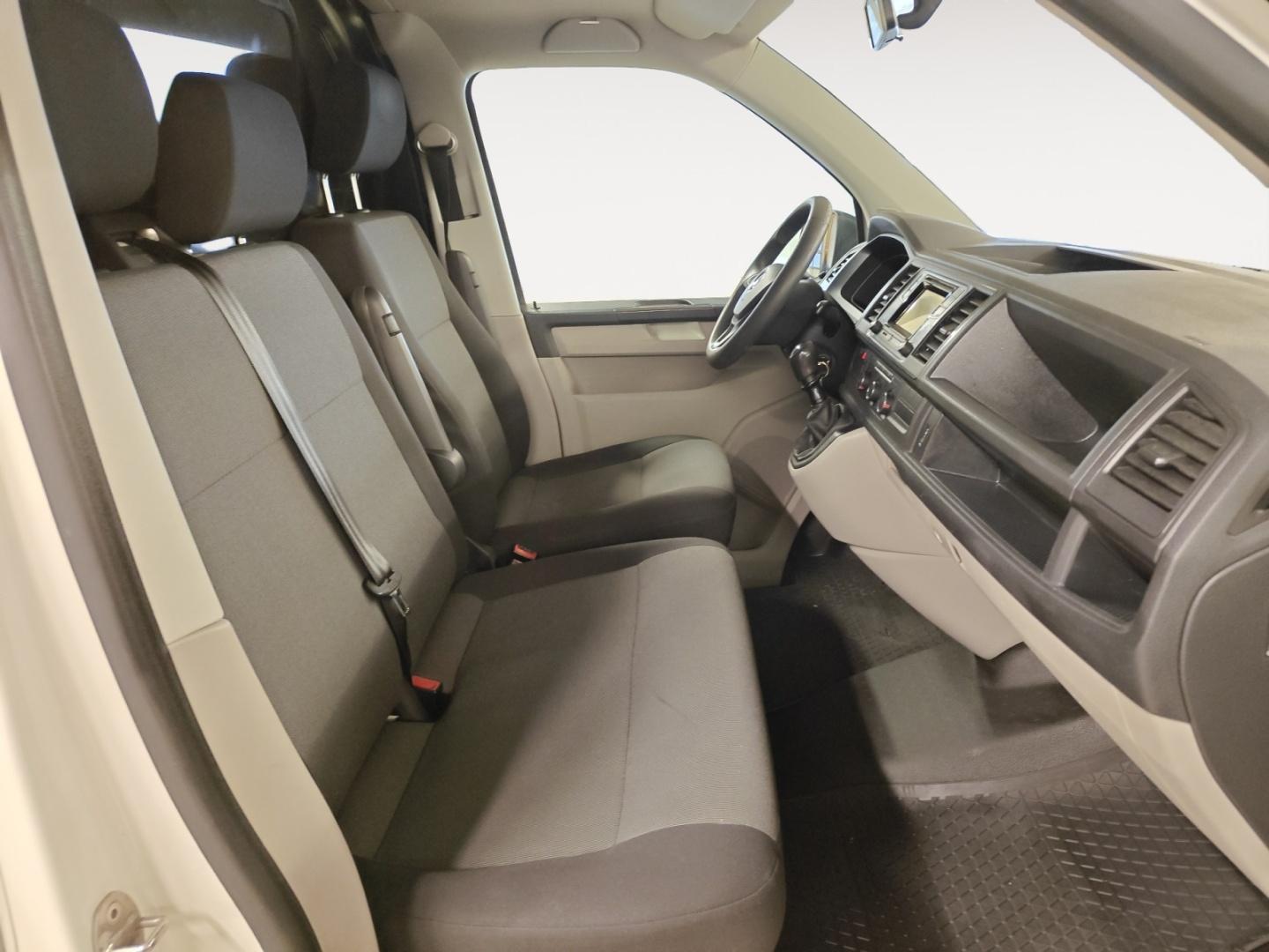 VOLKSWAGEN Transporter 2017