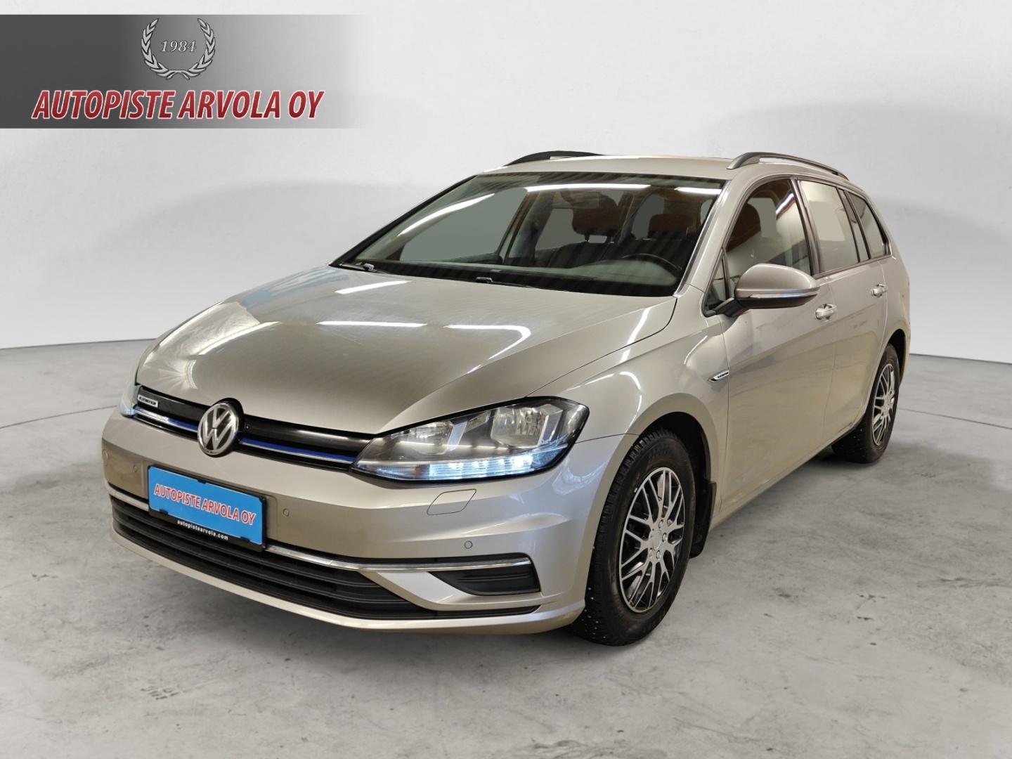 VOLKSWAGEN Golf 2018