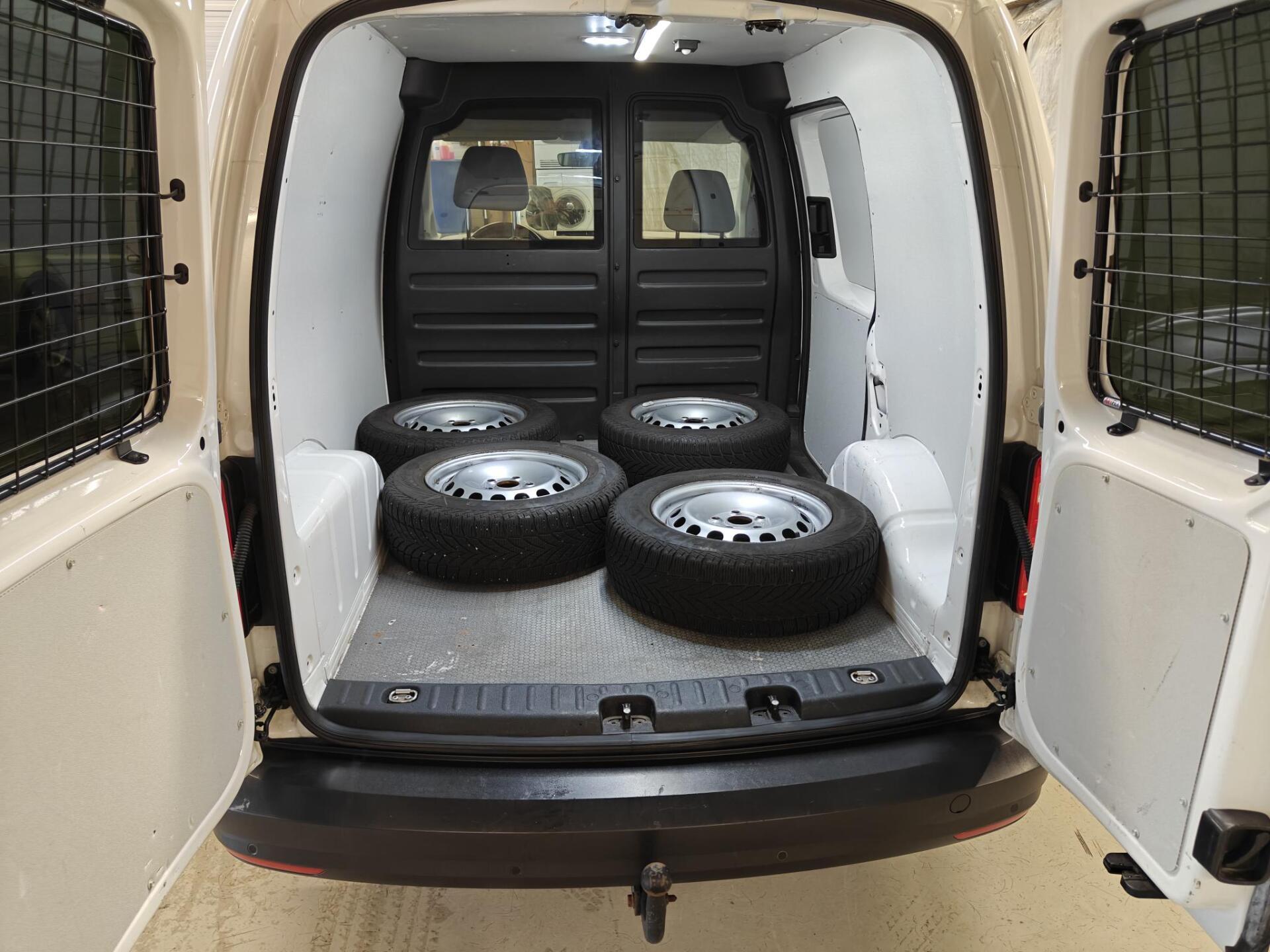 VOLKSWAGEN Caddy 2020