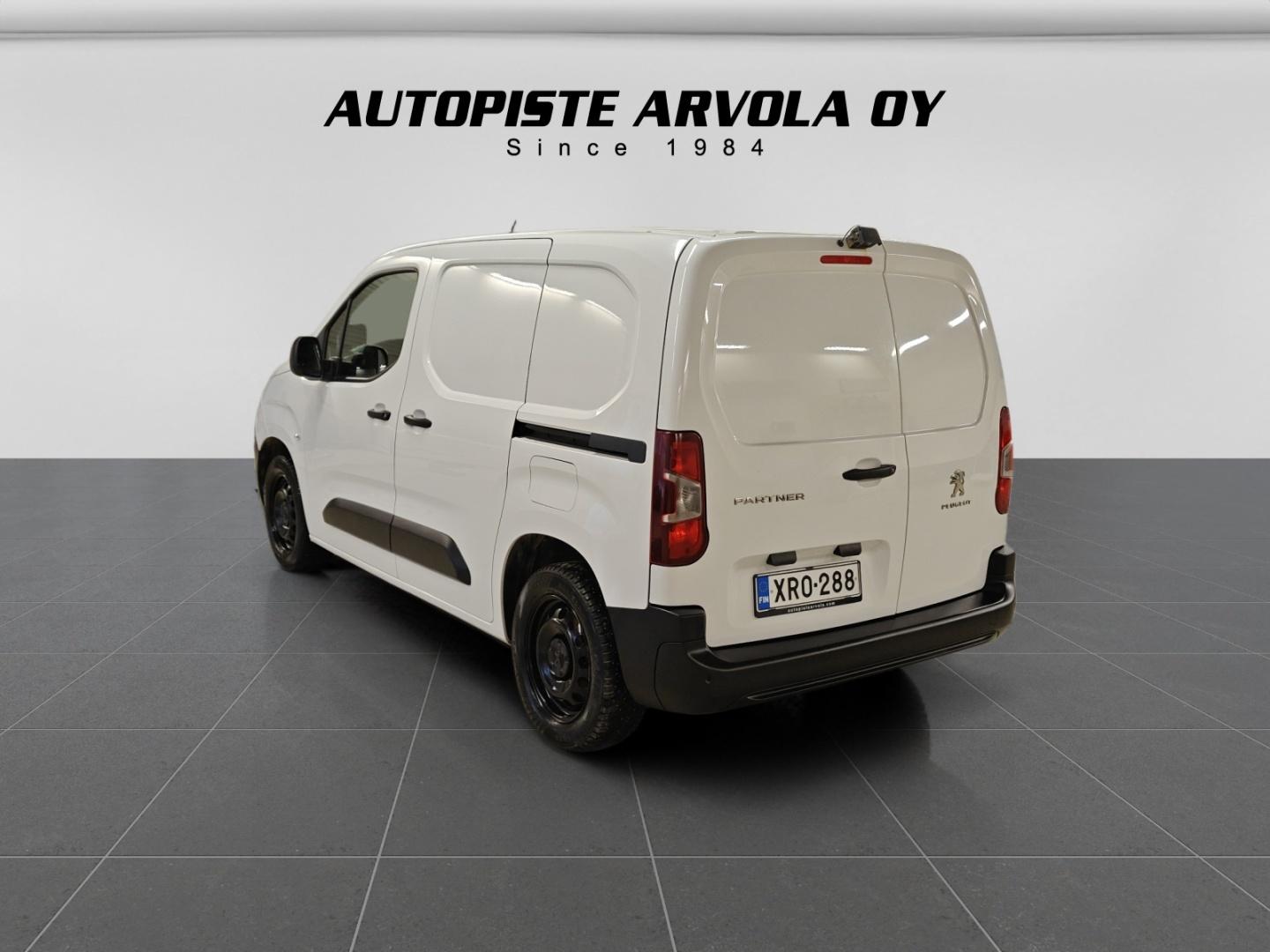 PEUGEOT Partner 2023