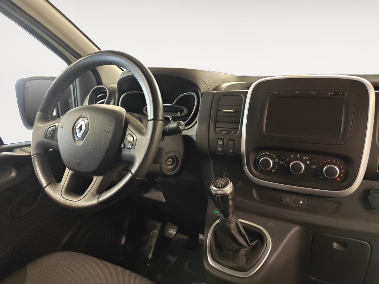 RENAULT Trafic 2021