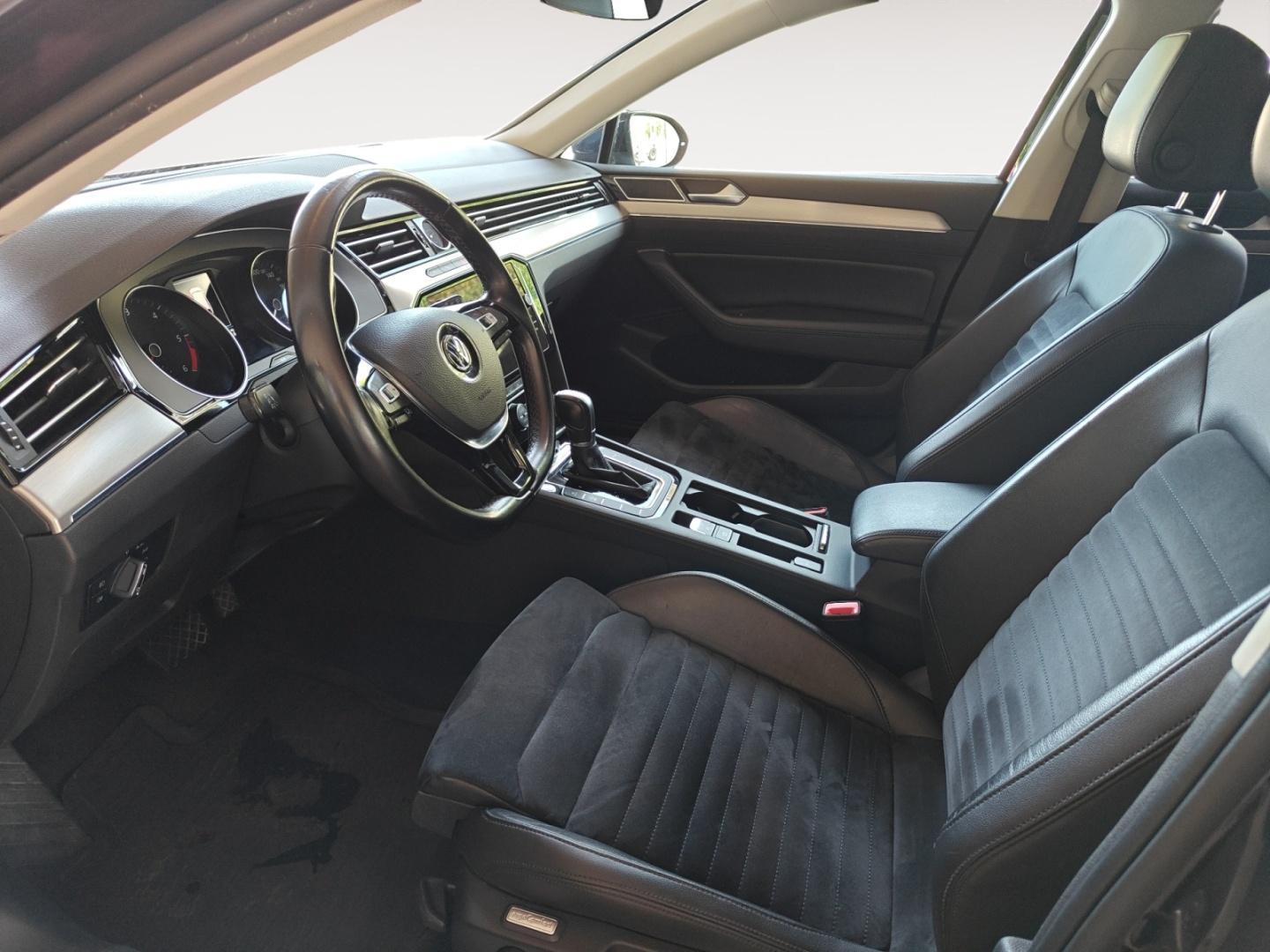 VOLKSWAGEN Passat 2018