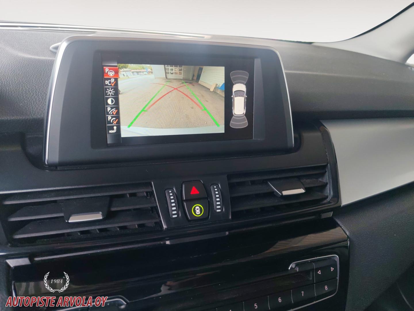 BMW 218 2016