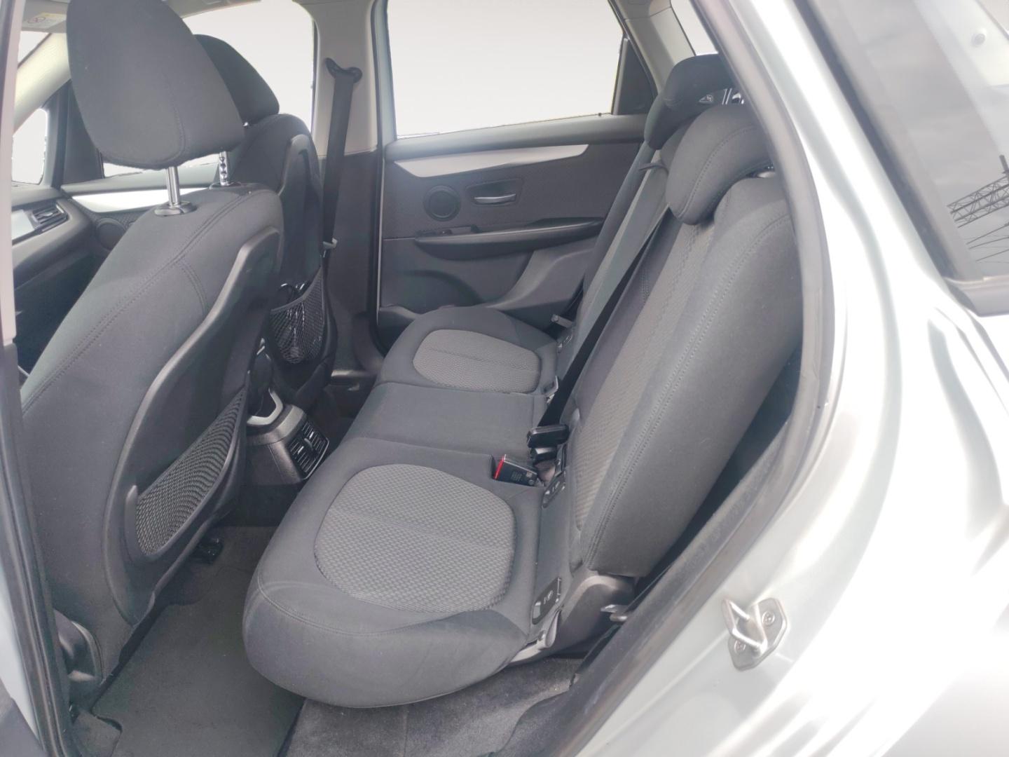 BMW 218 2016