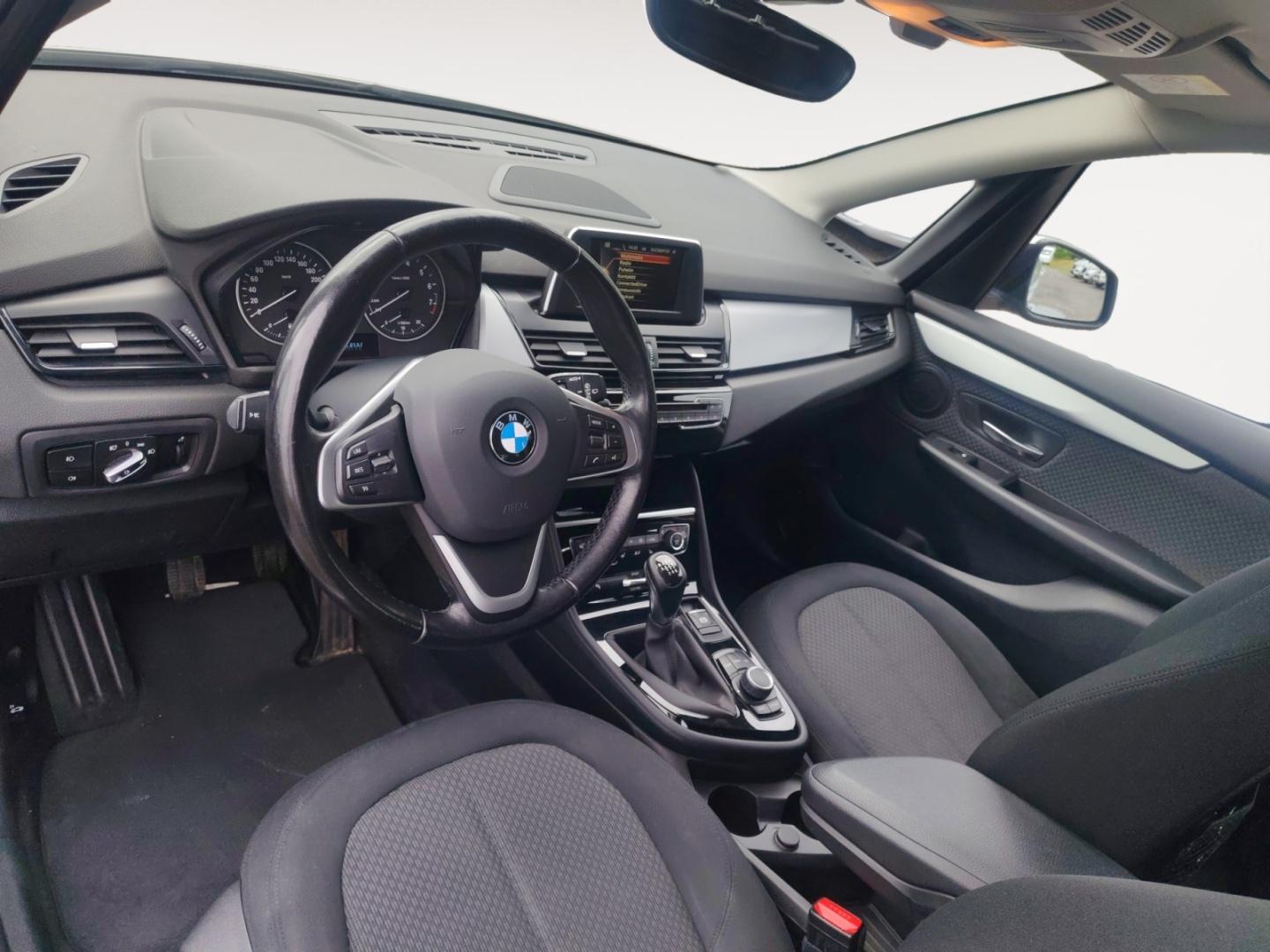 BMW 218 2016