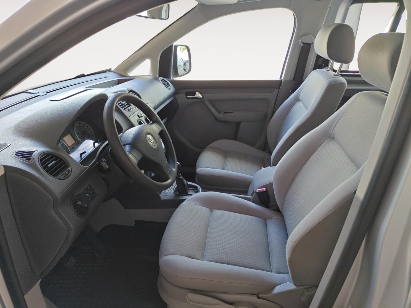 VOLKSWAGEN Caddy 2008