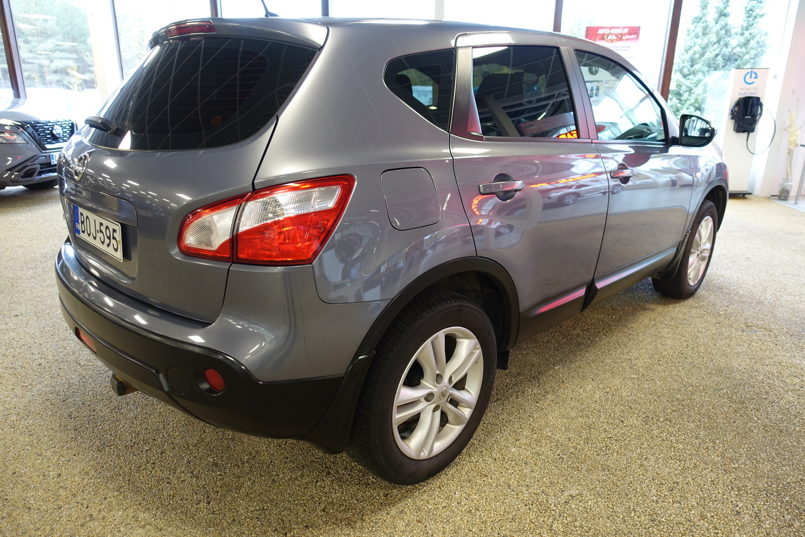 NISSAN Qashqai 2010