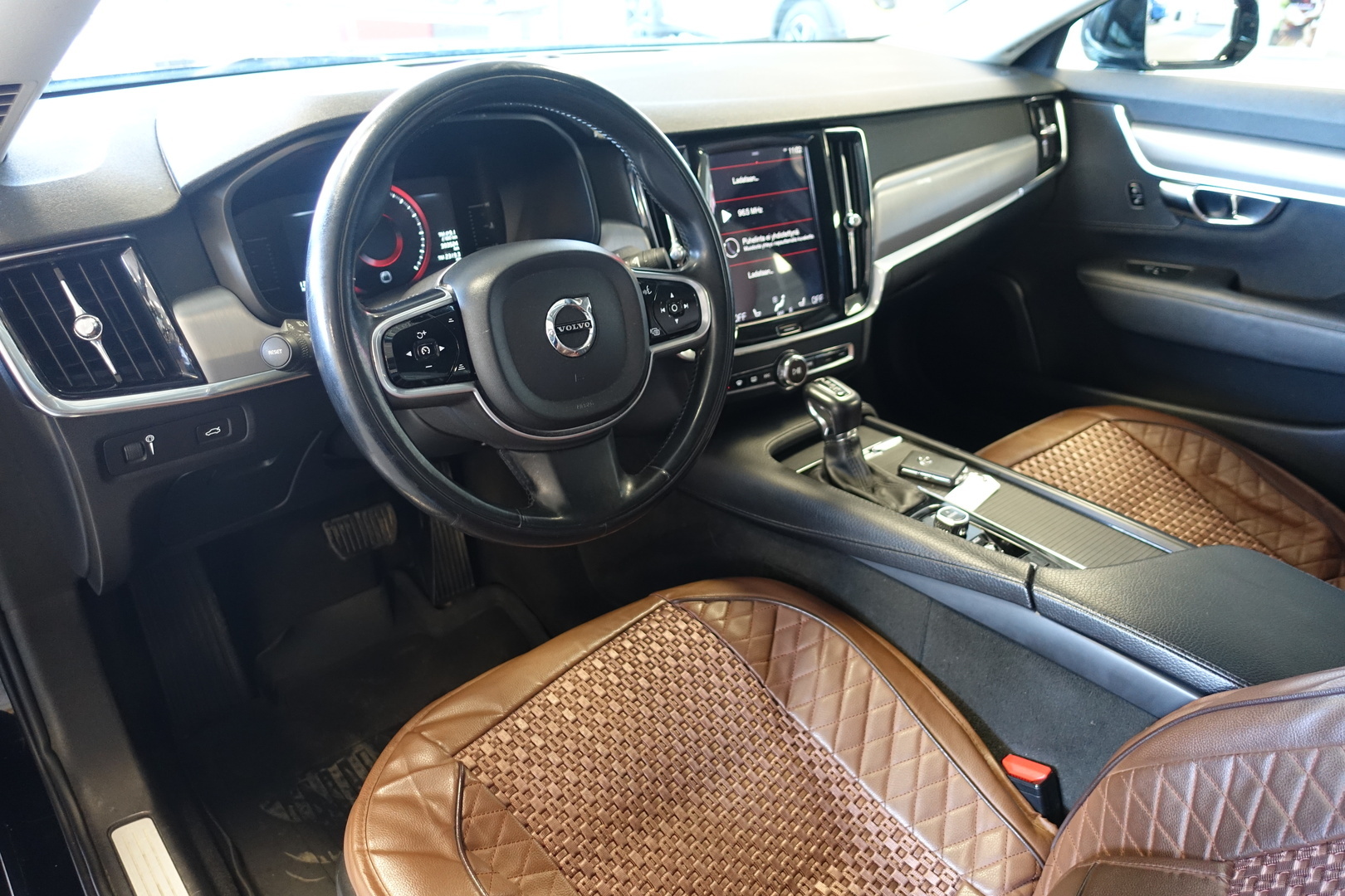 VOLVO S90 2016