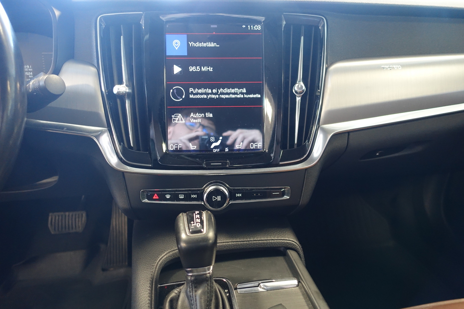VOLVO S90 2016