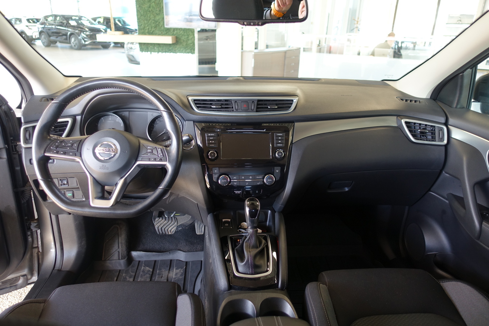 NISSAN Qashqai 2019