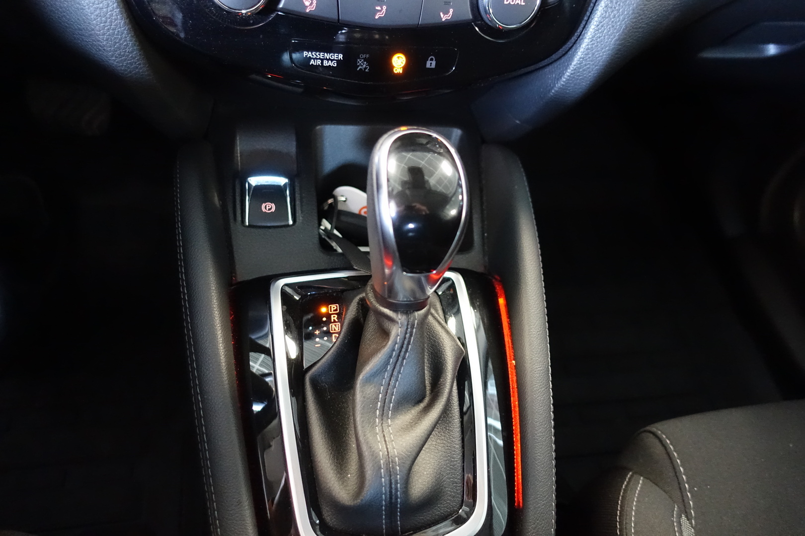 NISSAN Qashqai 2019
