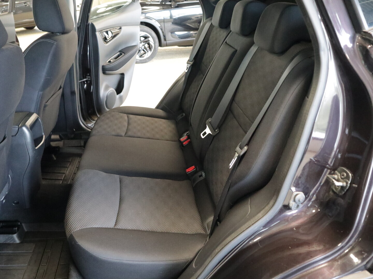 NISSAN Qashqai 2015