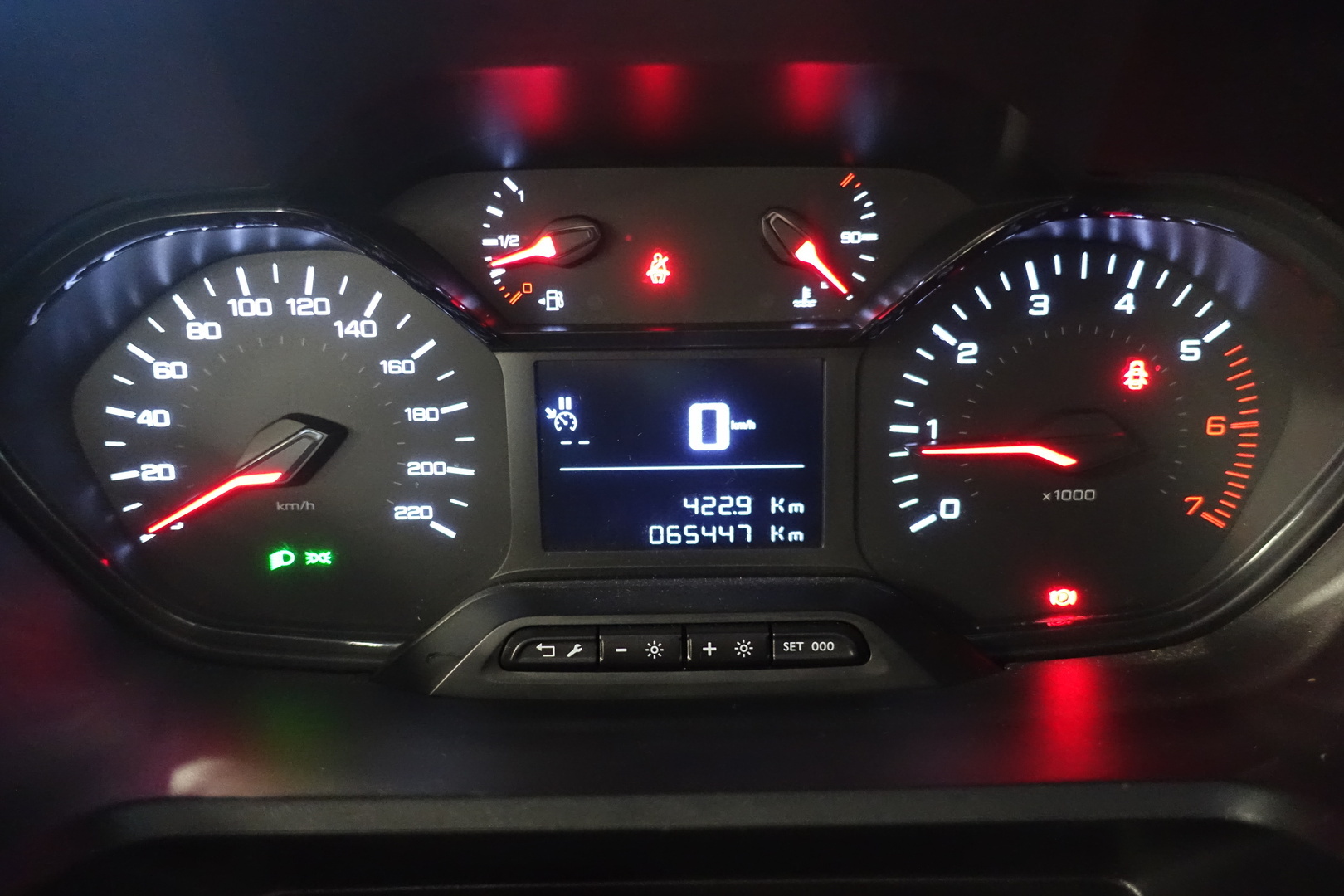 PEUGEOT Partner 2019