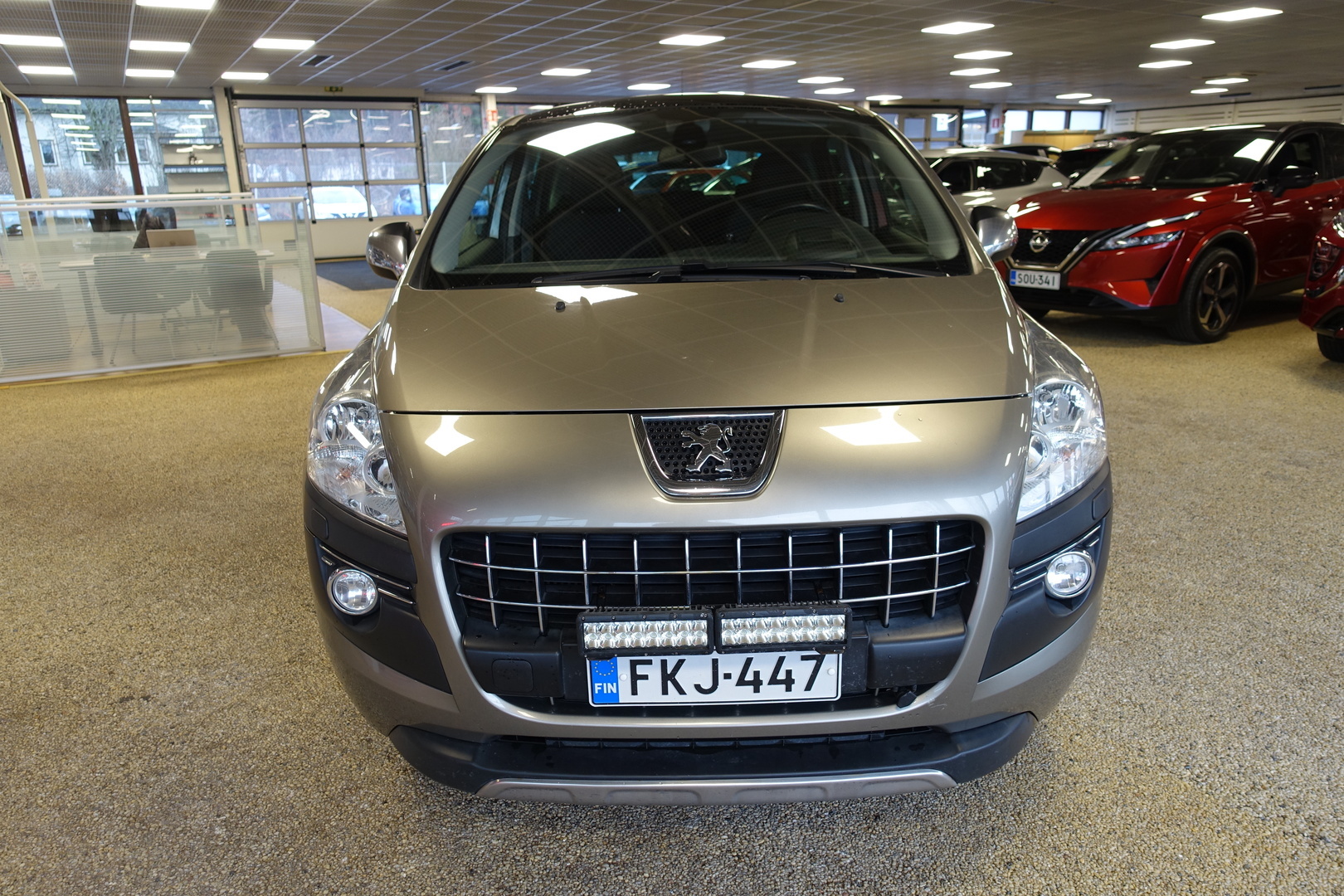 PEUGEOT 3008 2011