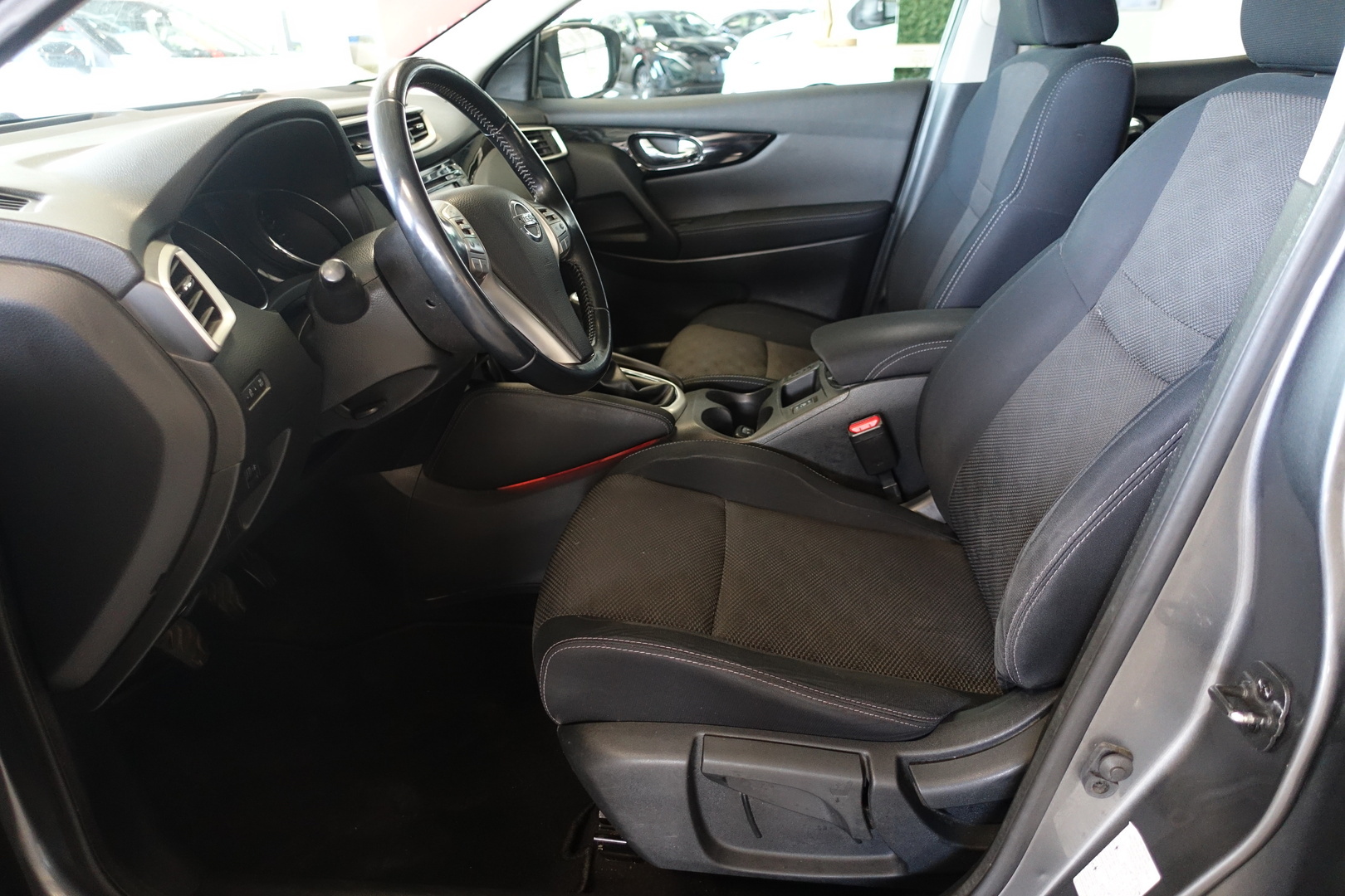 NISSAN Qashqai 2014