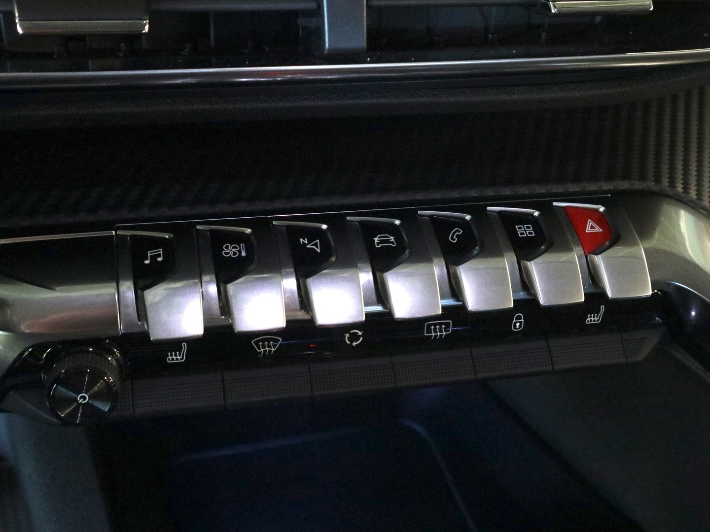 PEUGEOT 3008 2020