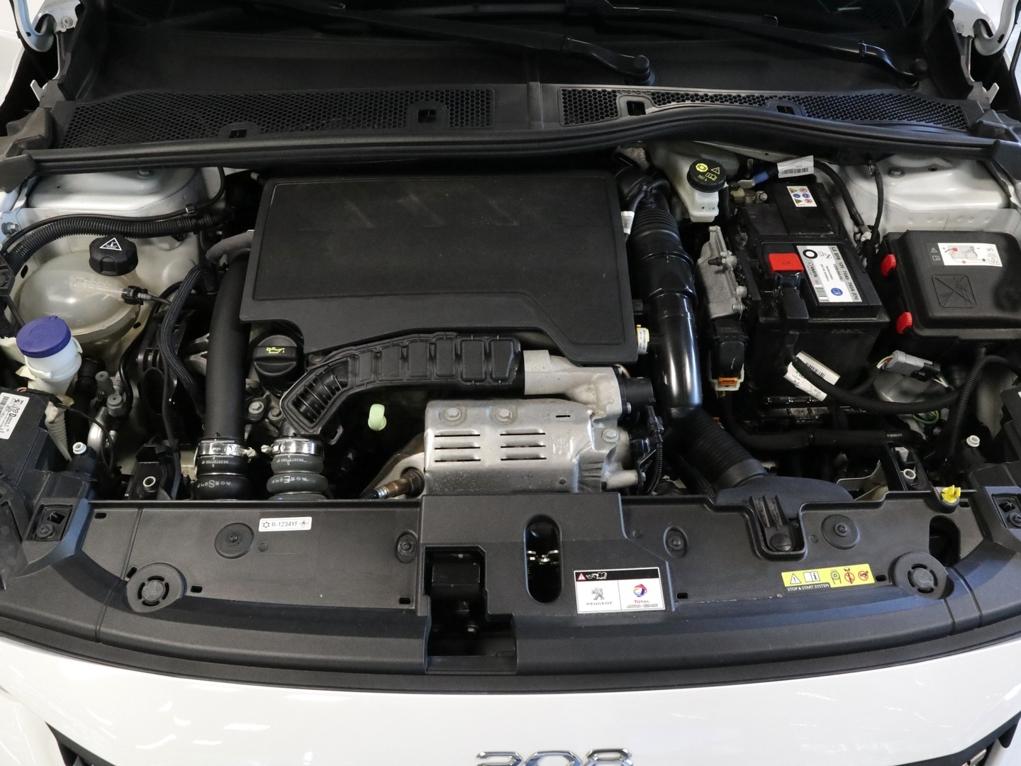 PEUGEOT 208 2021