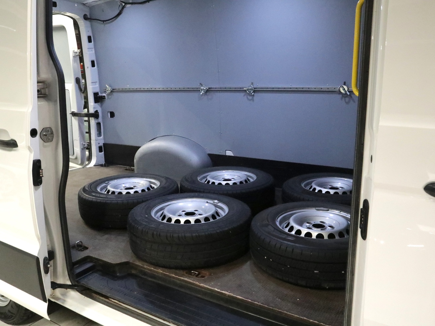 VOLKSWAGEN Crafter 2021