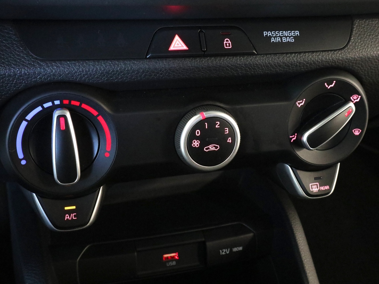 KIA Rio 2023
