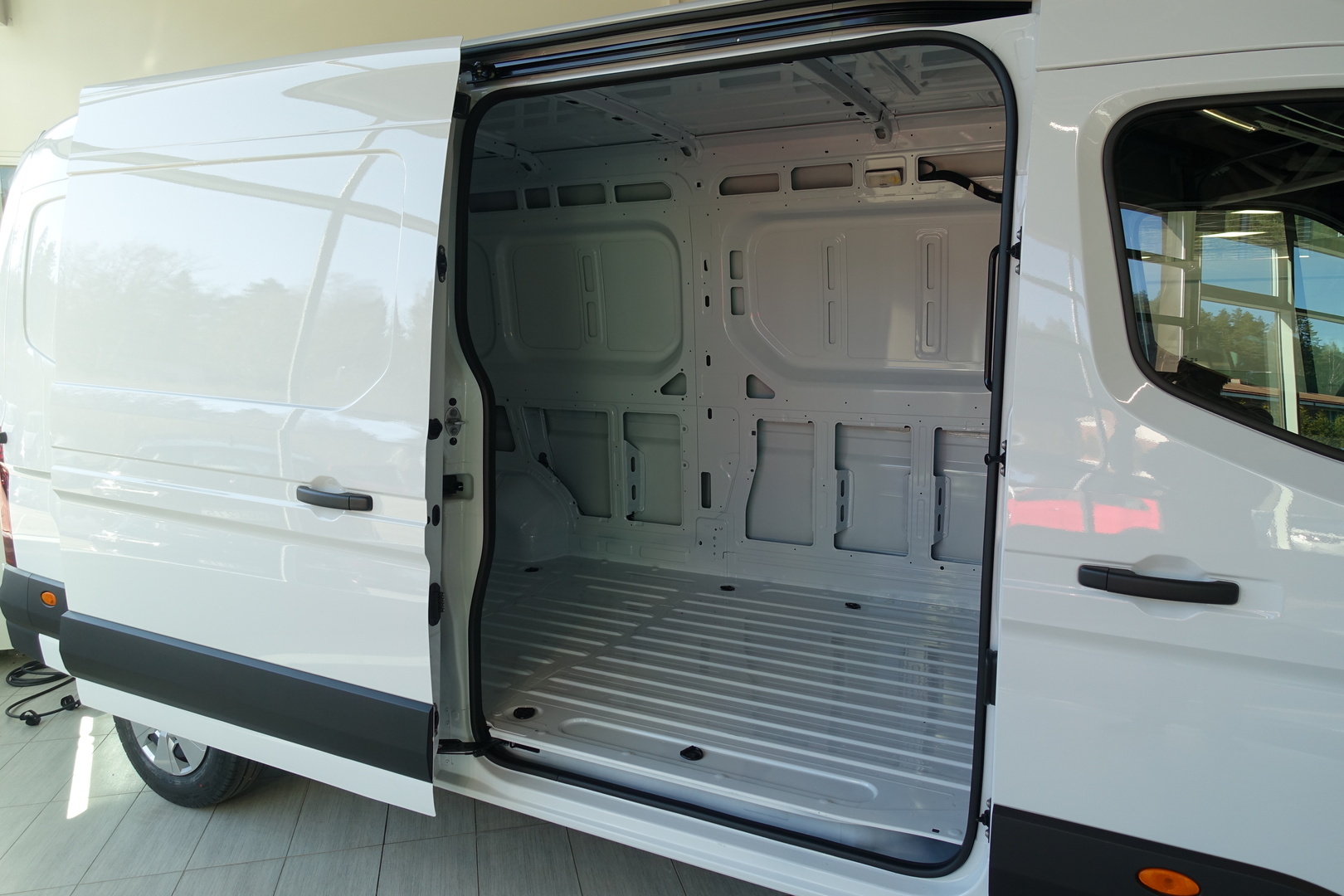 NISSAN Interstar 2026