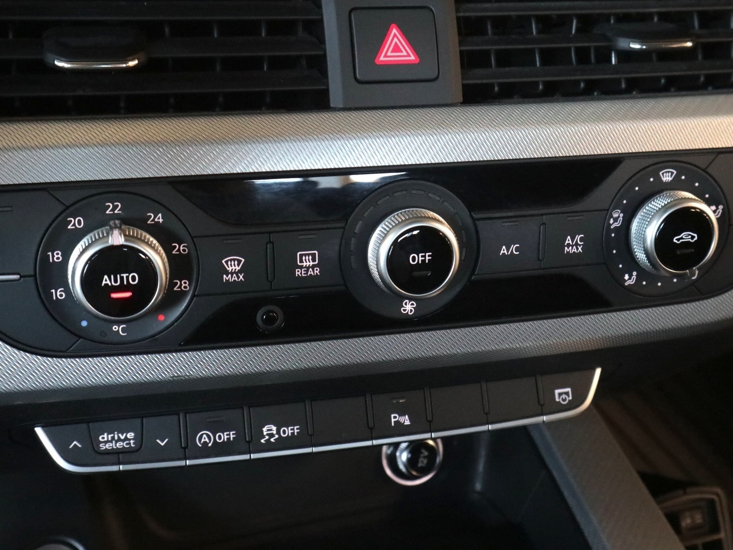 AUDI A4 2016