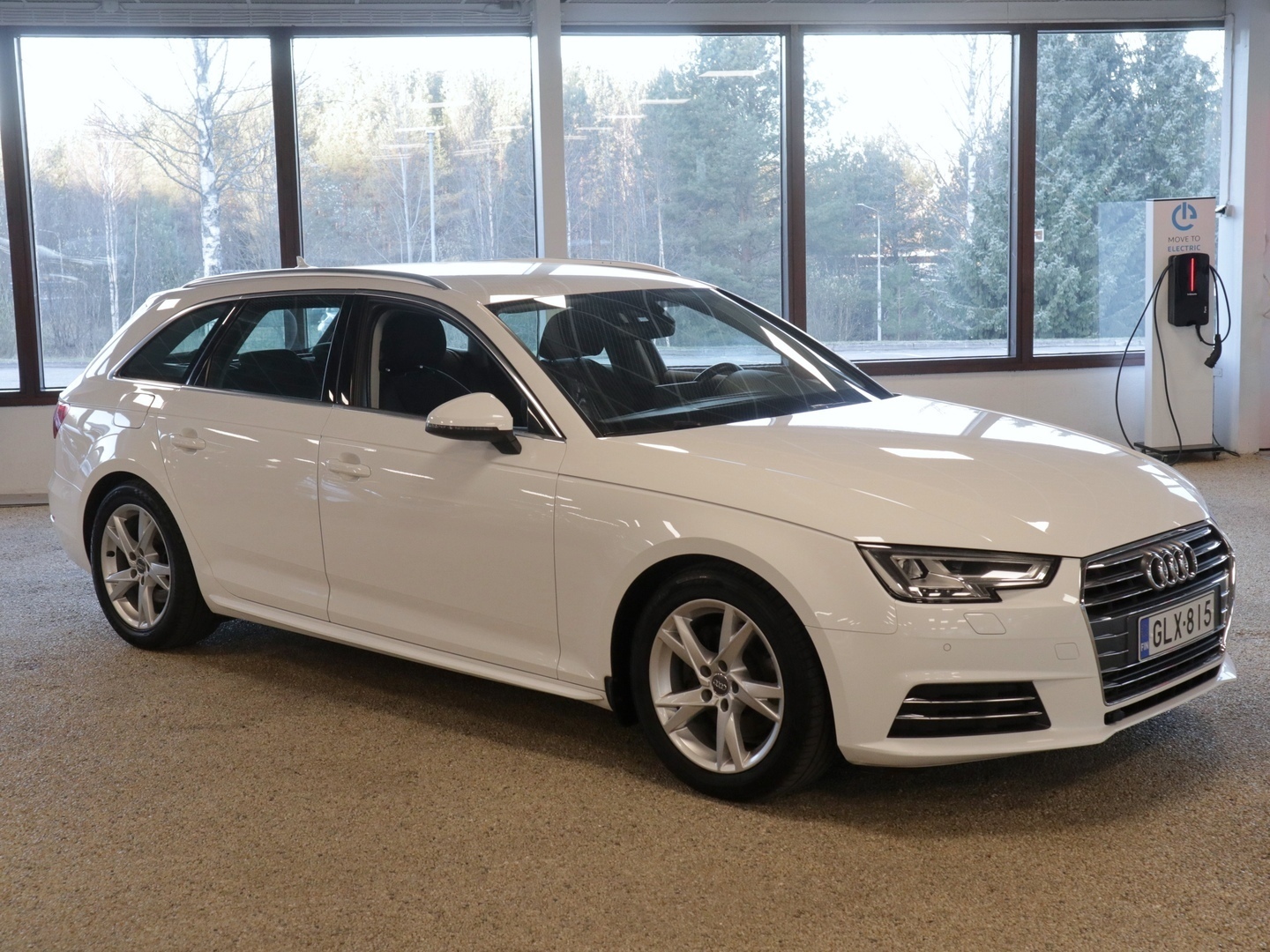 AUDI A4 2016