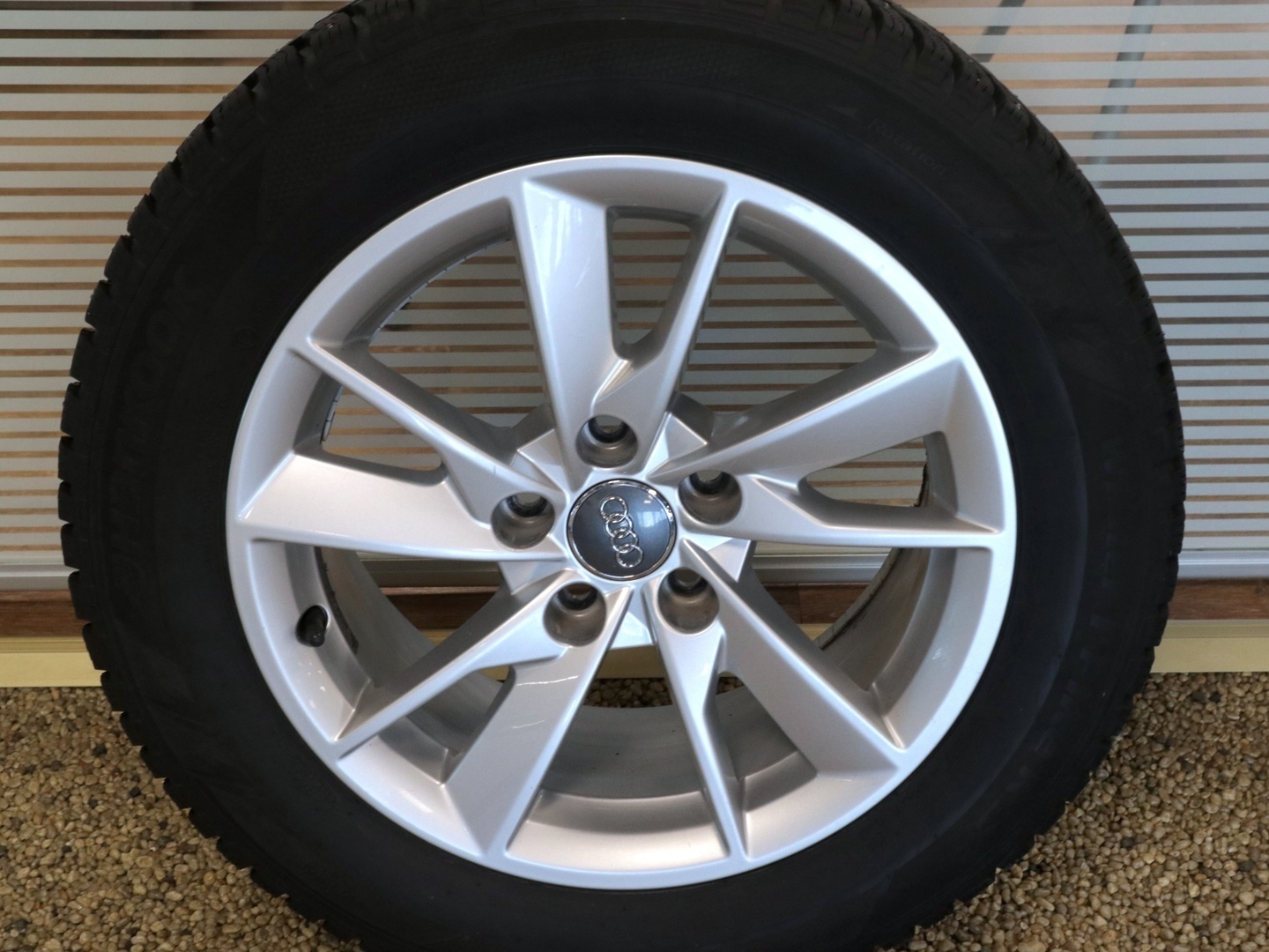 AUDI A4 2016