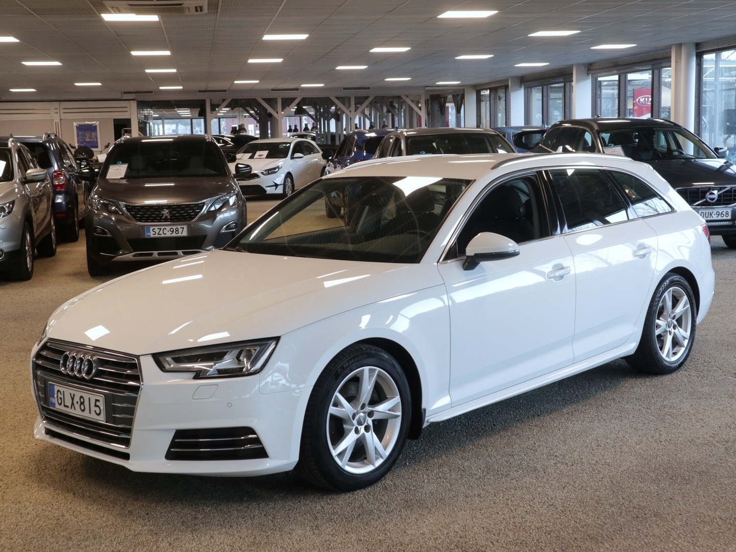 AUDI A4 2016