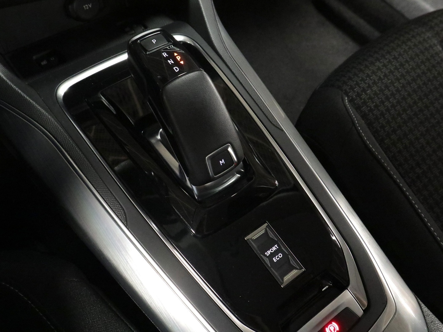 PEUGEOT 308 2018