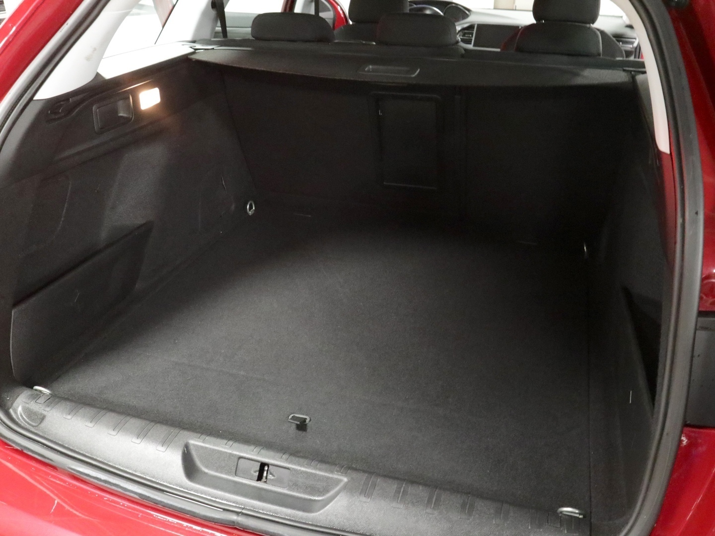 PEUGEOT 308 2018