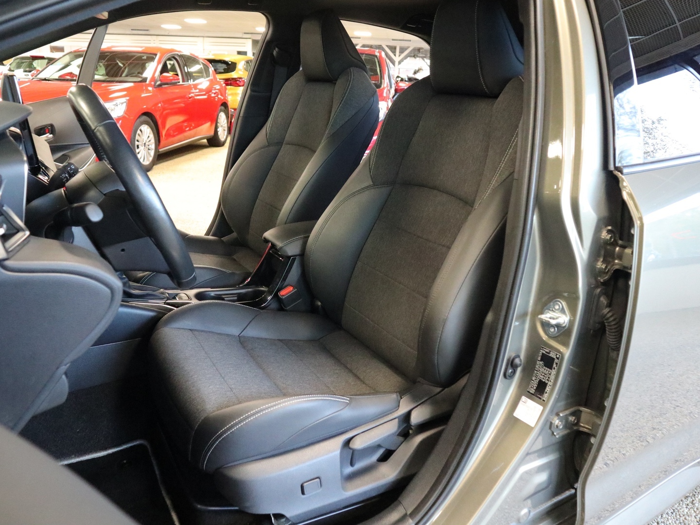 TOYOTA Corolla 2024