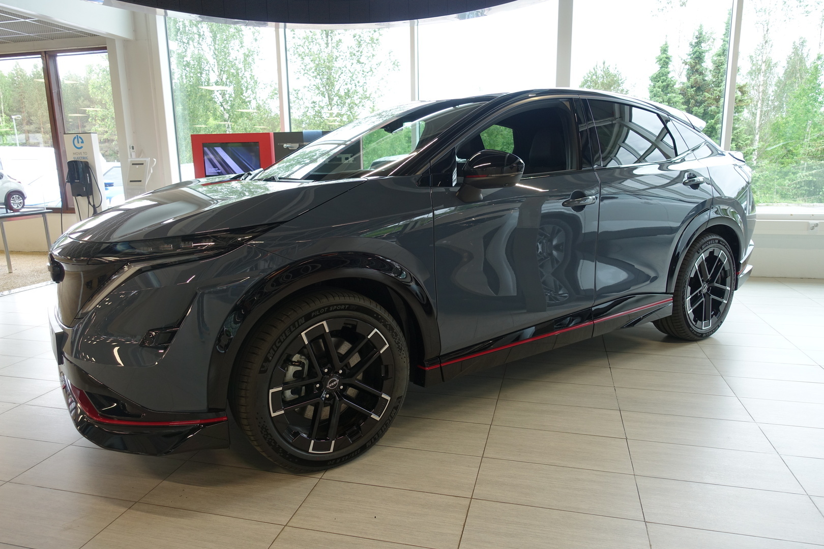 NISSAN Ariya 2026
