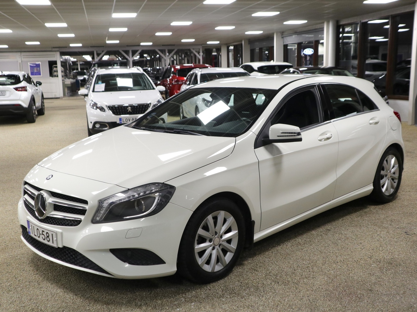 MERCEDES-BENZ A 2014