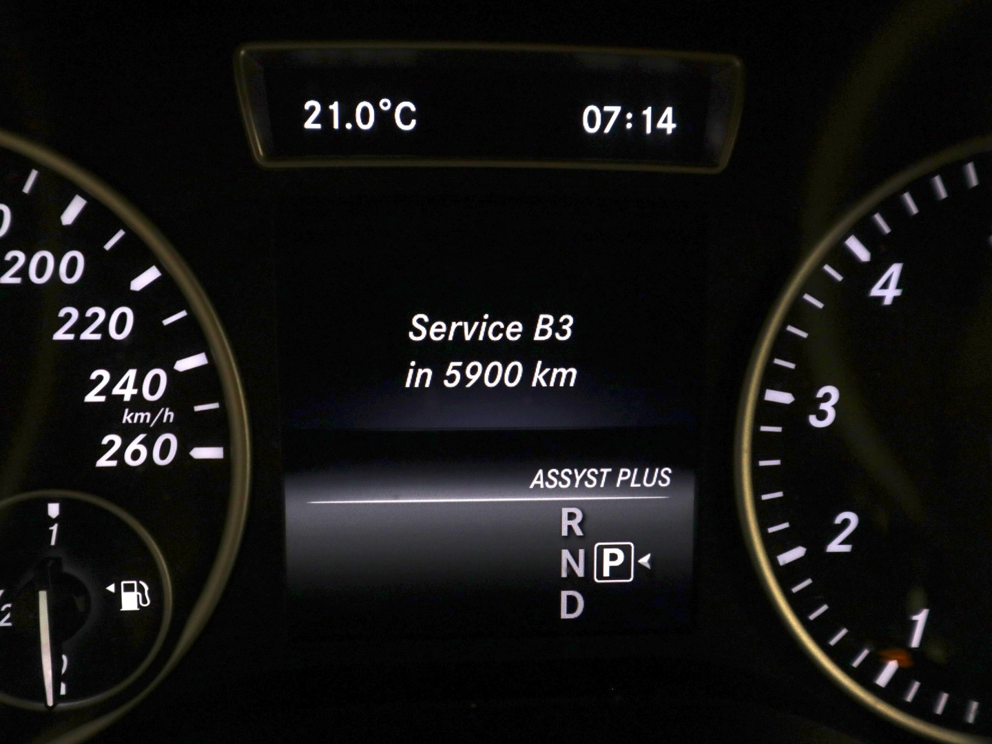 MERCEDES-BENZ A 2014
