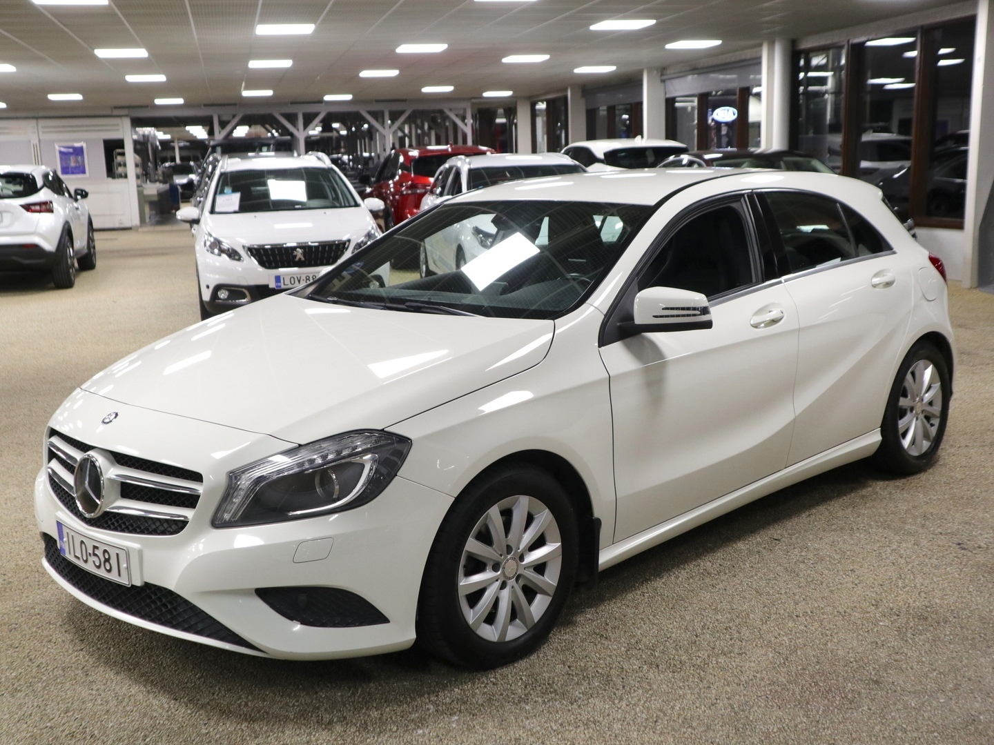 MERCEDES-BENZ A 2014