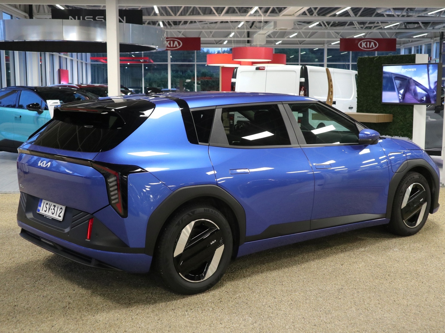 KIA EV4 2025