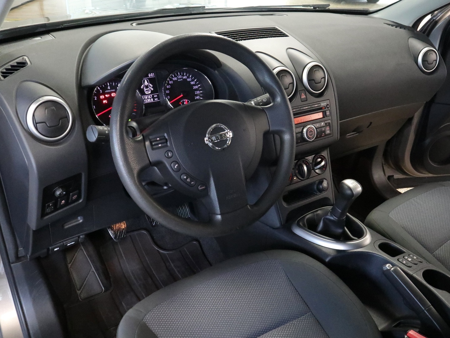 NISSAN Qashqai 2011