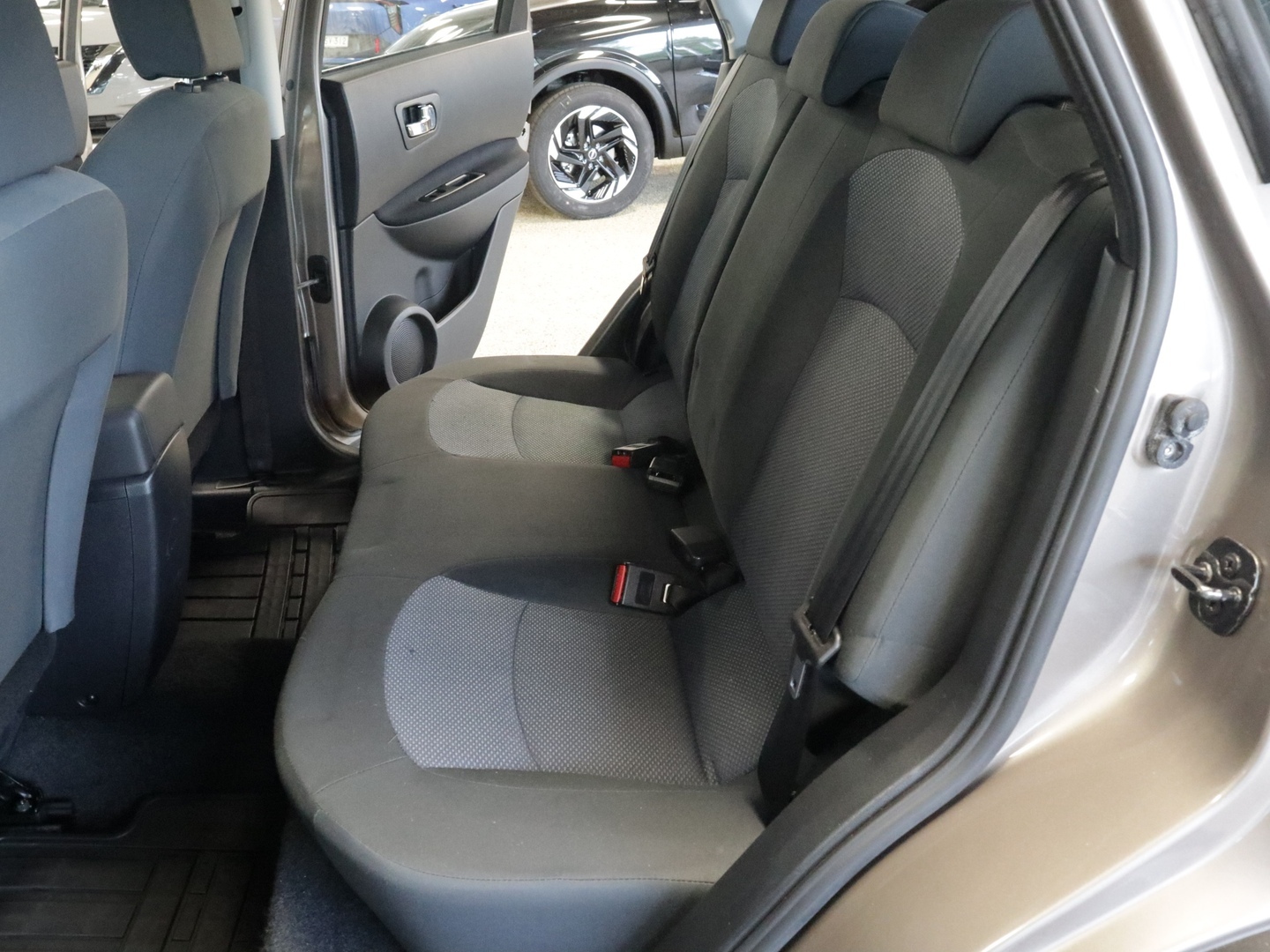 NISSAN Qashqai 2011