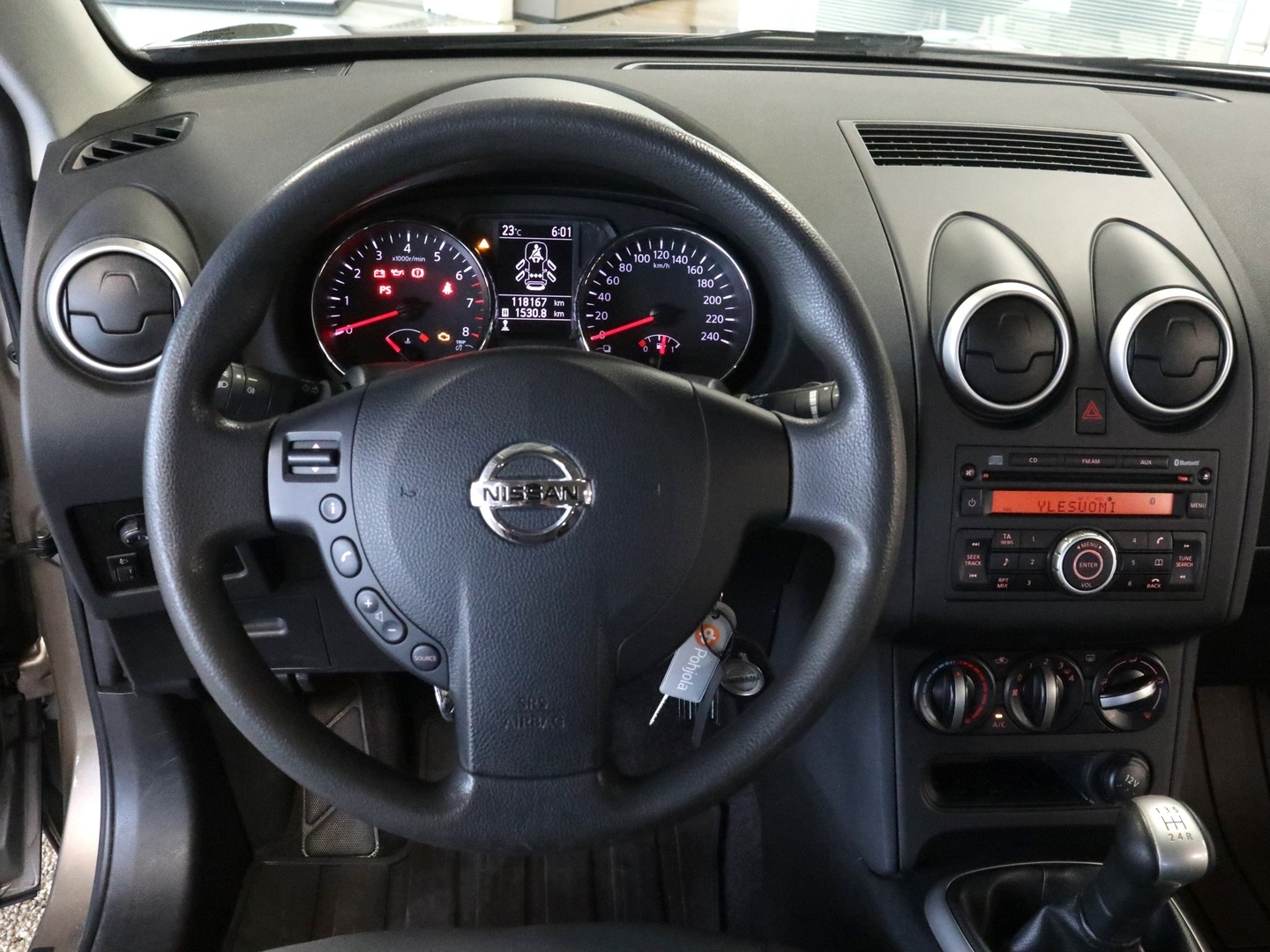NISSAN Qashqai 2011