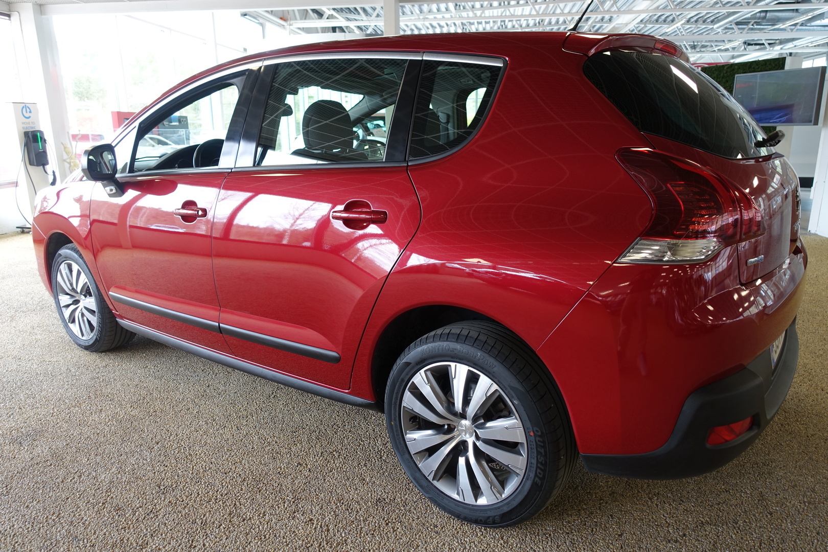 PEUGEOT 3008 2015