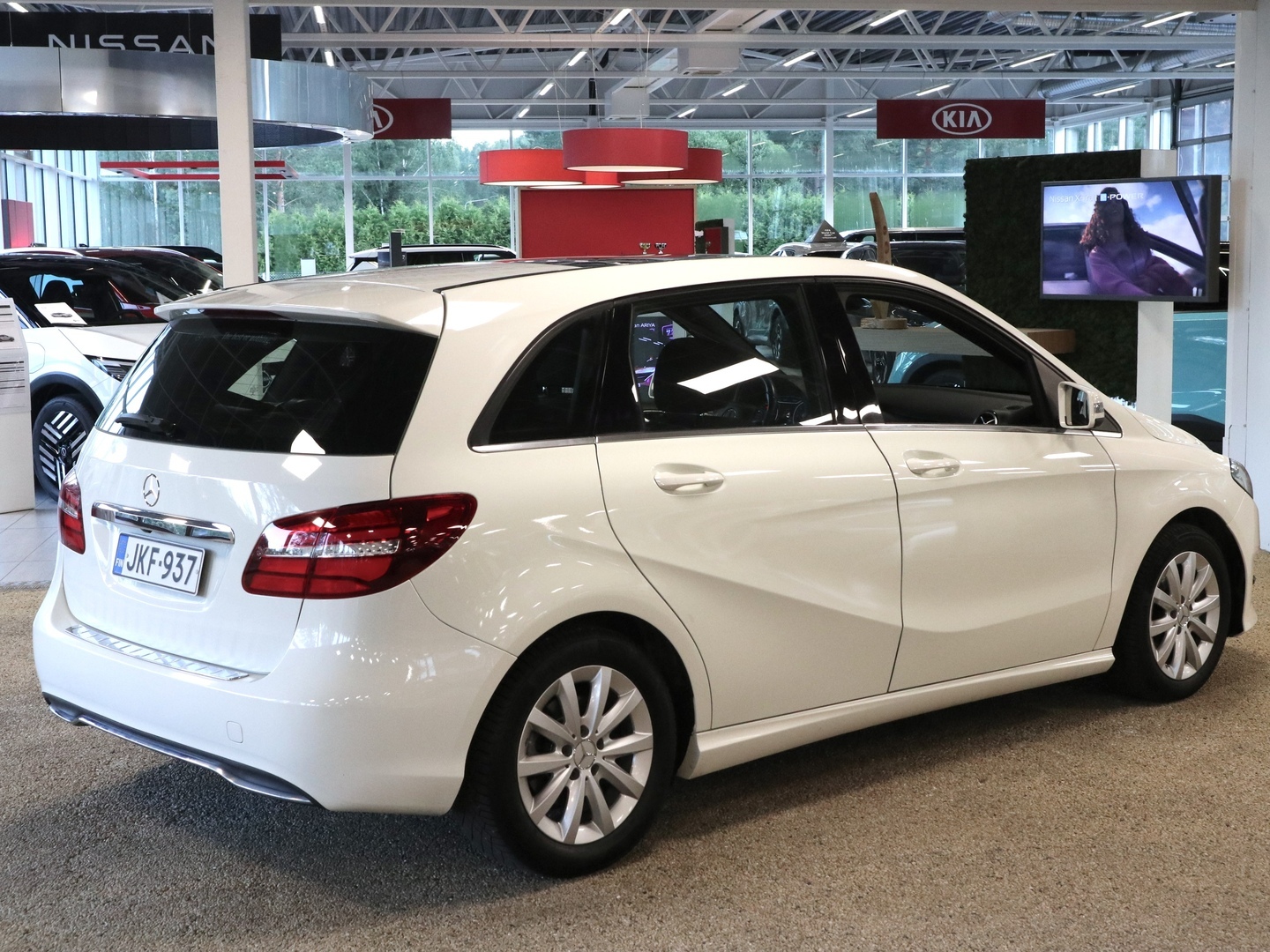MERCEDES-BENZ B 2017