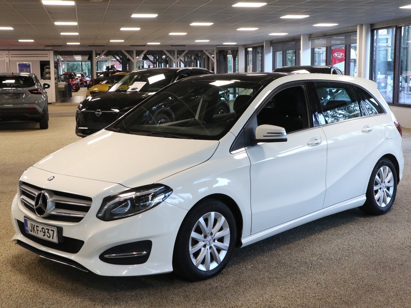 MERCEDES-BENZ B 2017
